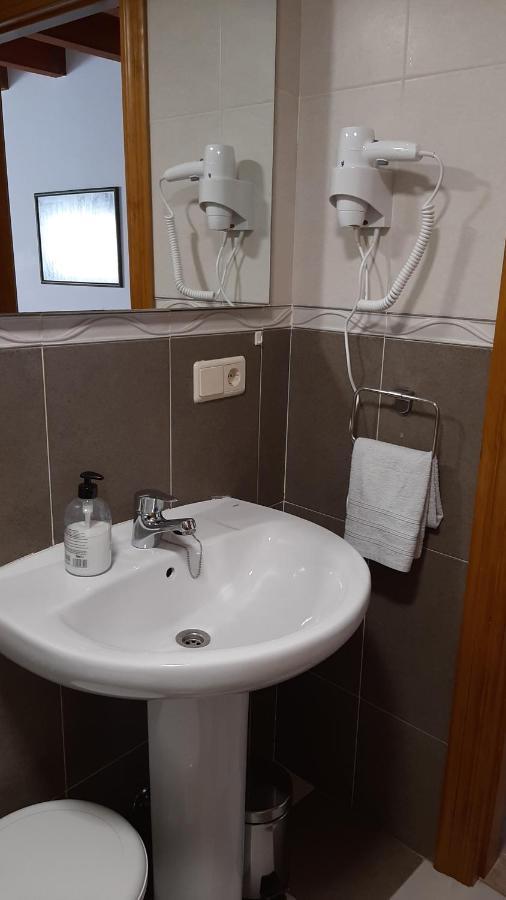 El Puentin Del Sella Con Wifi Y Parking Gratuito Apartment Cangas de Onis Bagian luar foto
