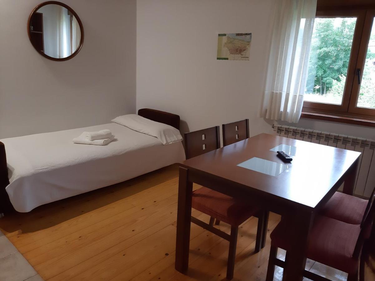 El Puentin Del Sella Con Wifi Y Parking Gratuito Apartment Cangas de Onis Bagian luar foto