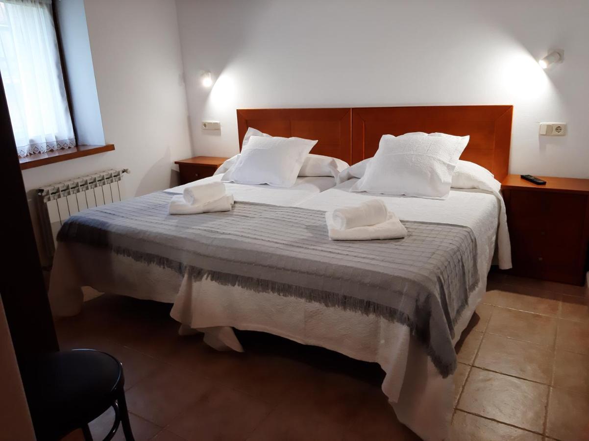 El Puentin Del Sella Con Wifi Y Parking Gratuito Apartment Cangas de Onis Bagian luar foto